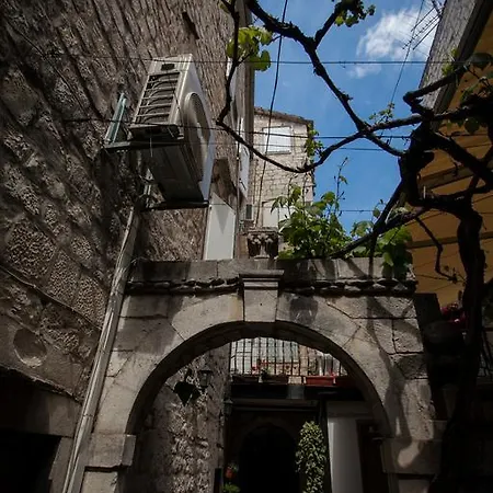 Apartment Tin Trogir Exteriör bild