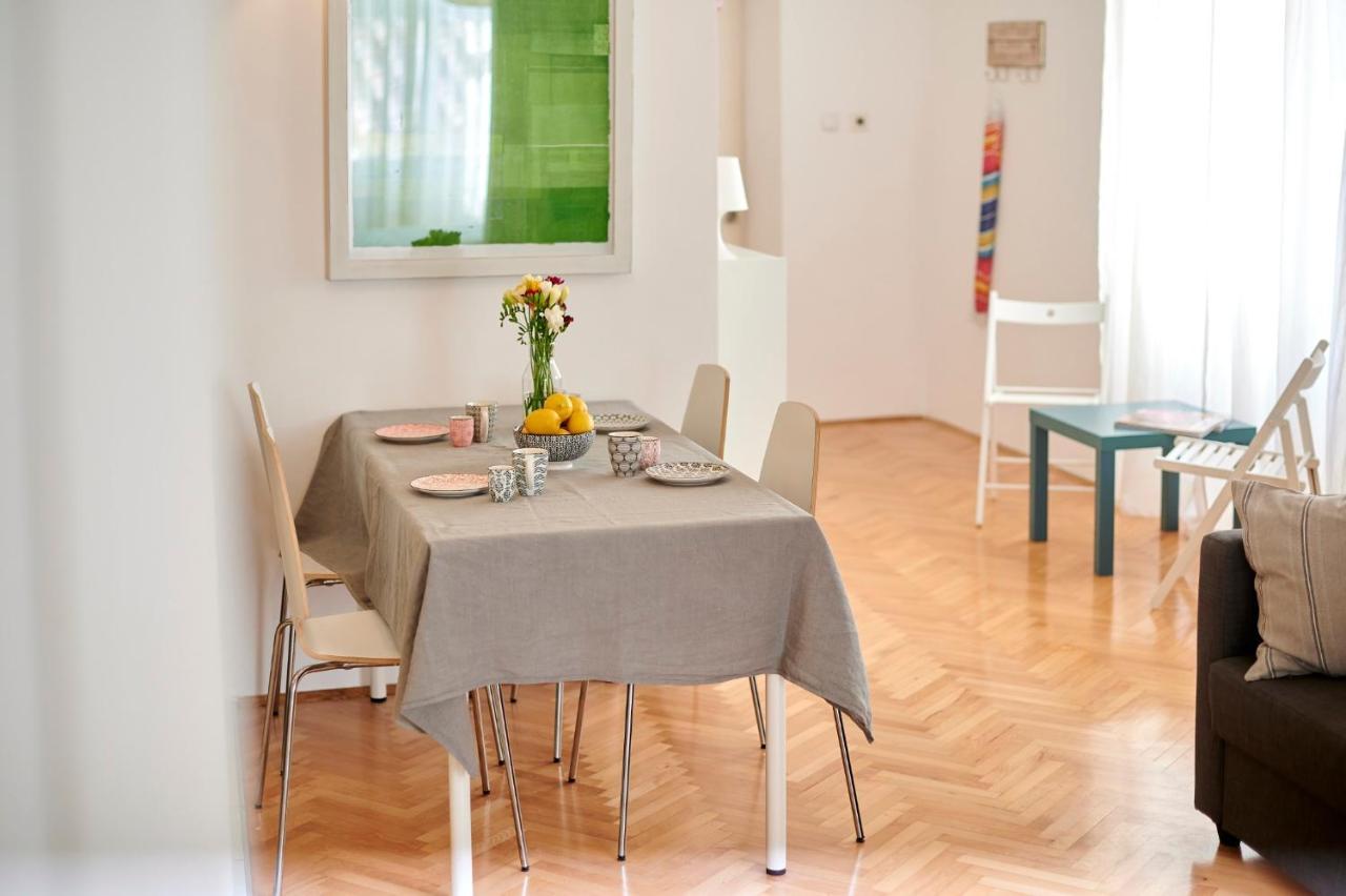 Tin Apartment *